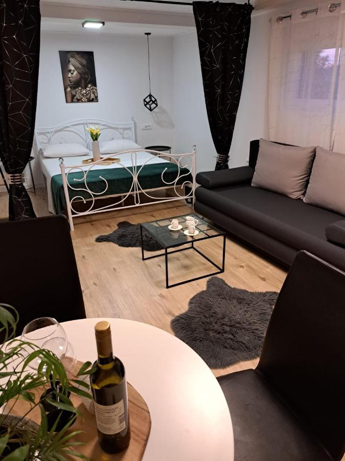 Studio Apartman Maris Zadar Exterior foto